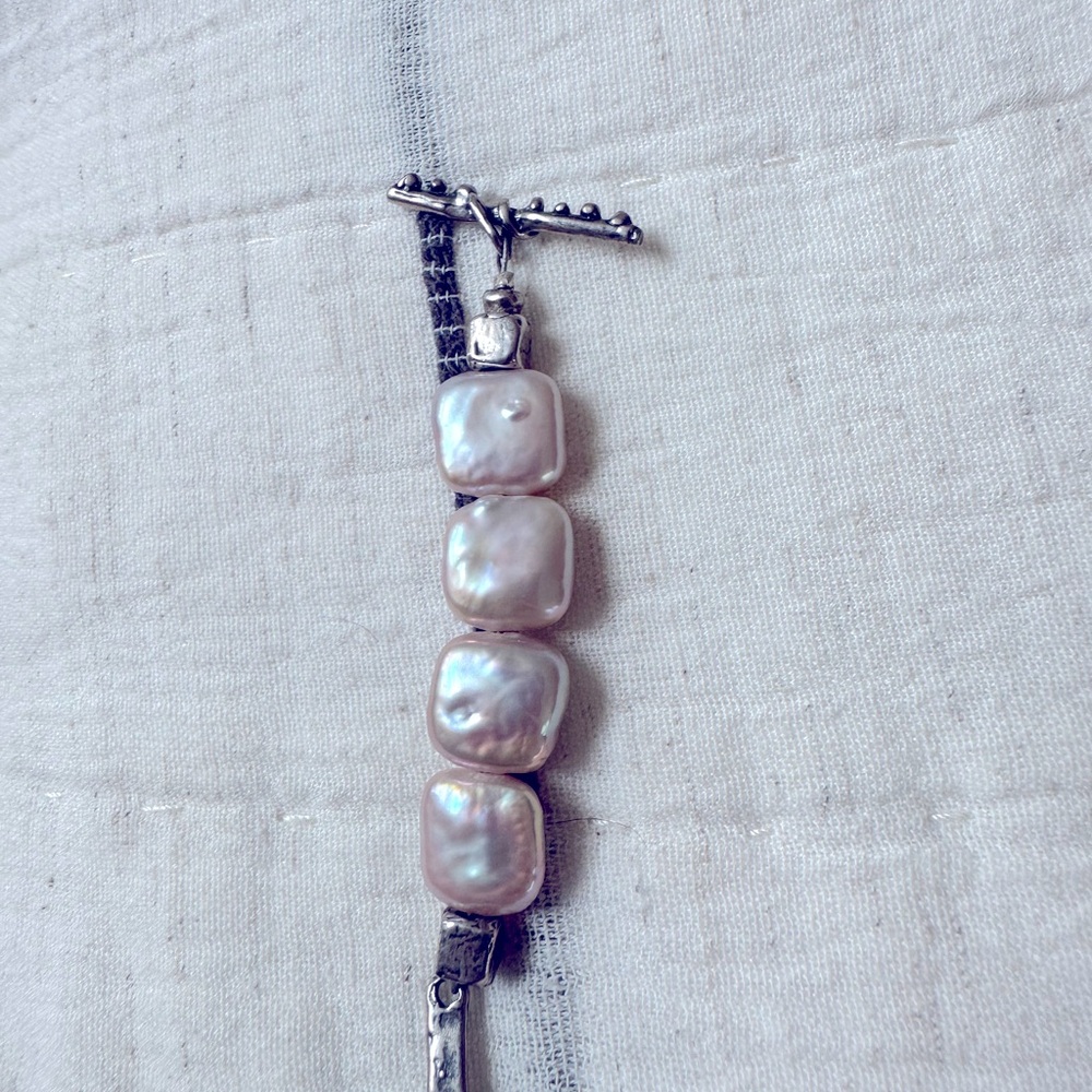 Beautiful  PAM SPRINGALL CROSS BRACELET - Picture 5 of 7